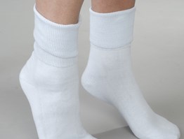 3-Pack Womens White Cotton Diabetic Socks